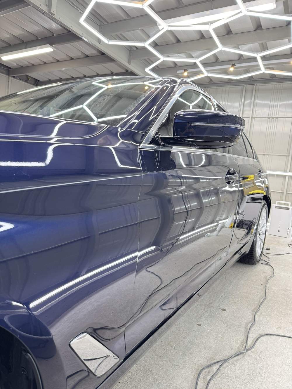 5 SERIES / SIDE