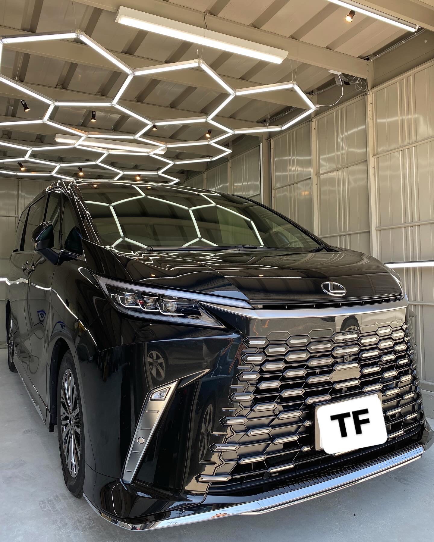 LEXUS LM 施工後