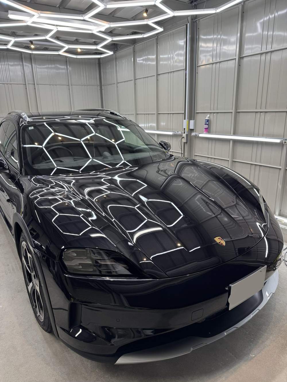 CROSS TURISMO